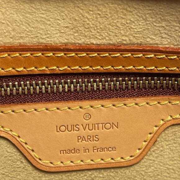 Louis Vuitton Looping Bag - Picture 10 of 11